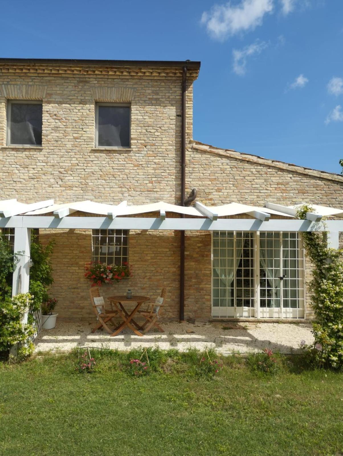 Il Giardino Nella Valle Belvedere Ostrense Zimmer foto